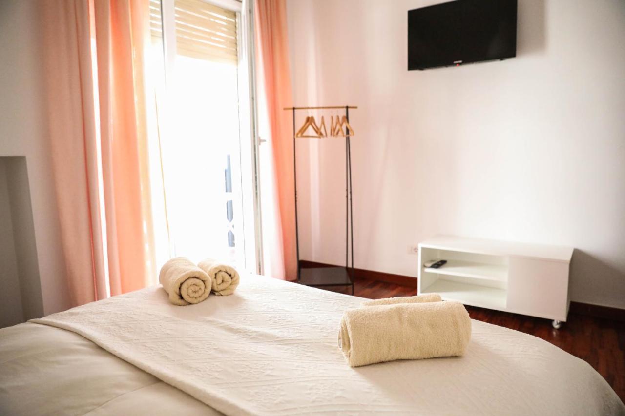 Aura Home Rent Of Rooms With Shared Kitchen Bari Exteriér fotografie